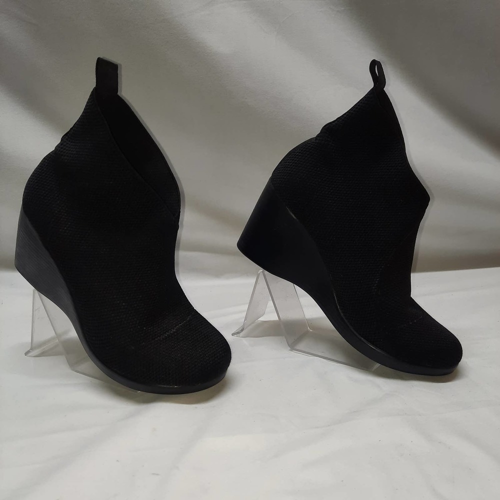 Charleston Shoe Co. Black Sock Knit Lower King Bootie 7